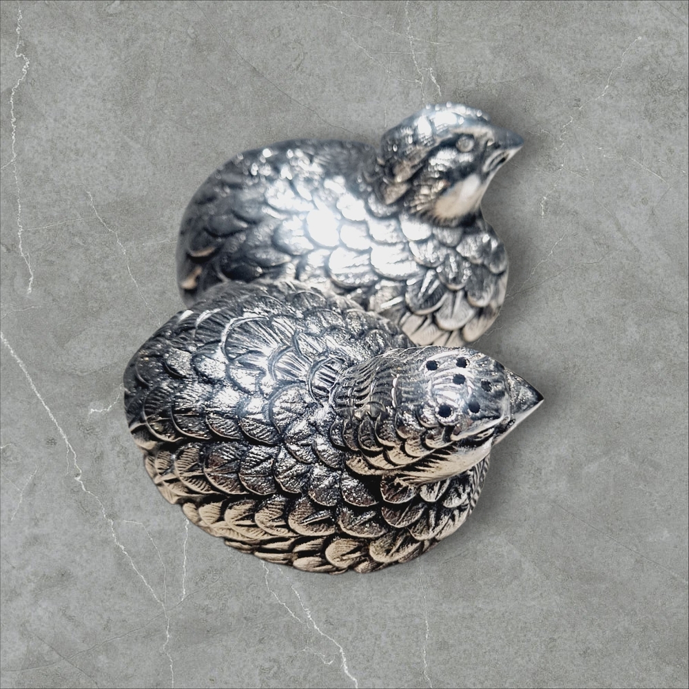 Gucci Vintage Quail Salt And Pepper Shakers Silver Metal 1970' .